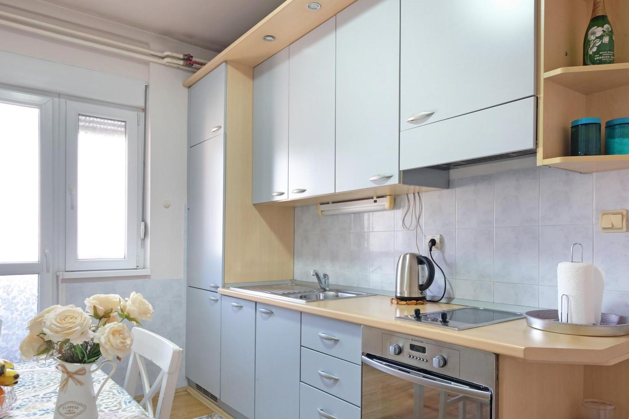 Windows City Apartment Belgrado Exterior foto